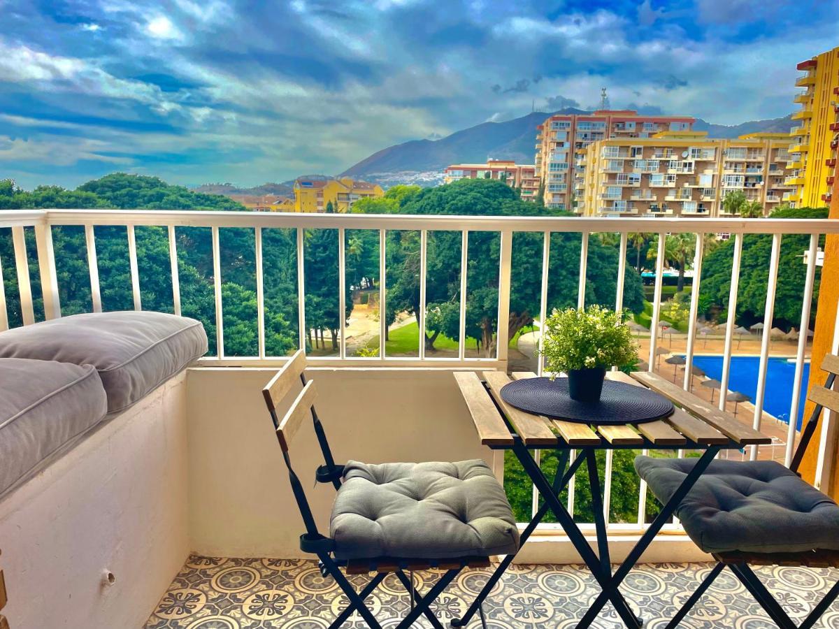 Luxury Suites Sunset Beach เบนัลมาเดนา ภายนอก รูปภาพ
