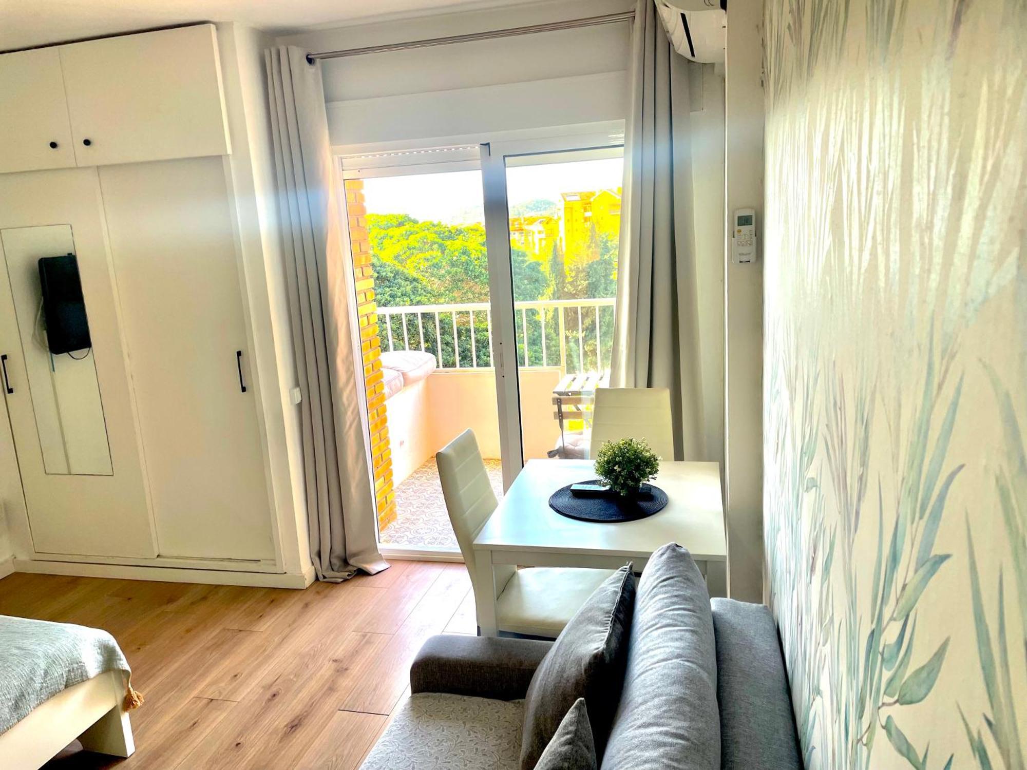 Luxury Suites Sunset Beach เบนัลมาเดนา ภายนอก รูปภาพ